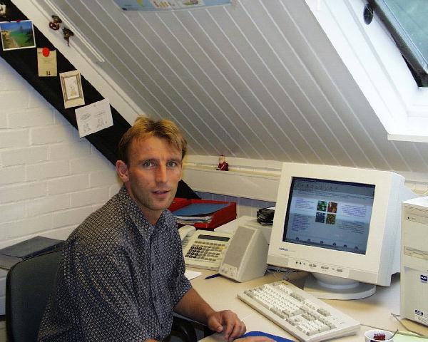scherer'photo.jpg (53502 bytes)
